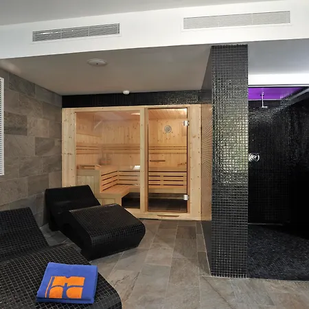 Hispania Hotel 4*