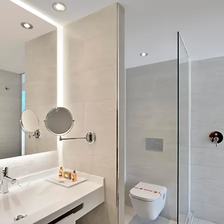 Hispania Hotel 4*